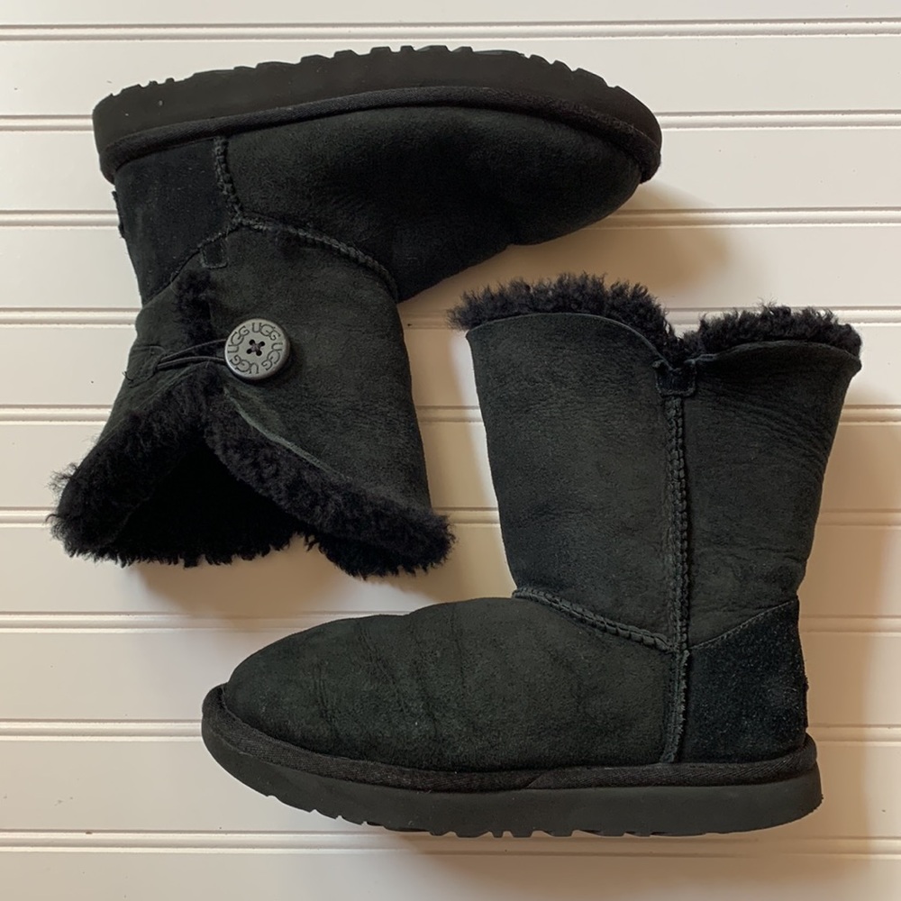 UGG Australia Bailey Button Black boot.  Size 6